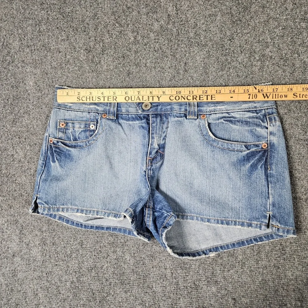 Vintage American Eagle Denim Shorts Deadstock Size 12 Hong Kong Light Wash Y2K‎